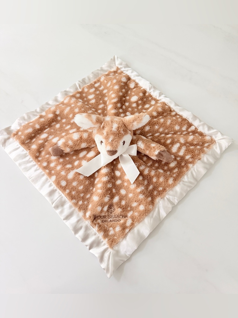Bearington Baby "Lil' Willow" Fawn Snuggler blanket Four Seasons Orlando 16×16